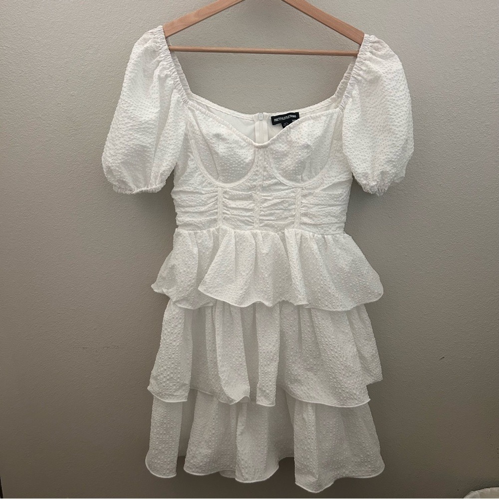 PrettyLittleThing Mini Dress Size 4‎ White Tiered Ruffle Puff Sleeve Corset - Picture 2 of 15